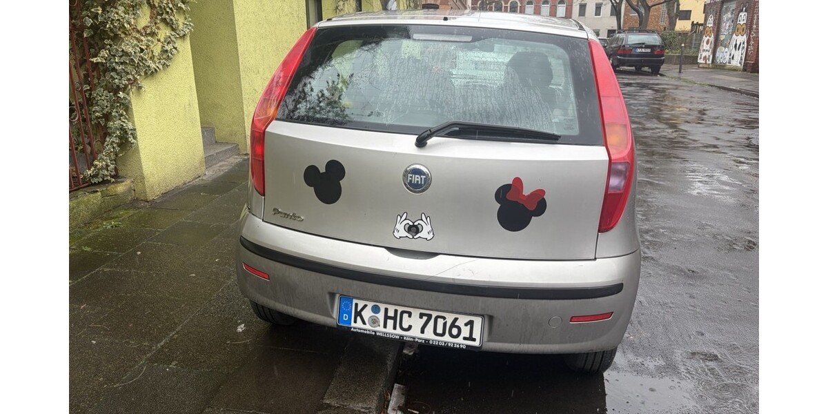 Fiat Punto 138.128 km 1.350 &euro; Köln 50667