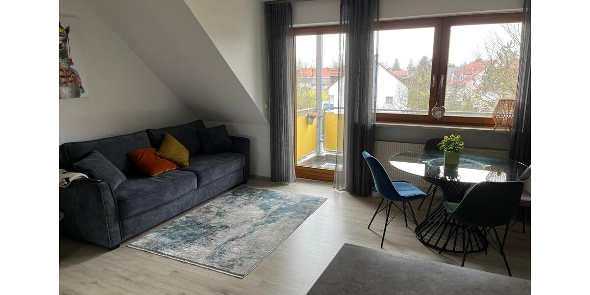 Dachgeschoßwohnung Königsbrunn - 3 Zimmer, 69 m&sup2;, 830&euro; | Angebot:25561071