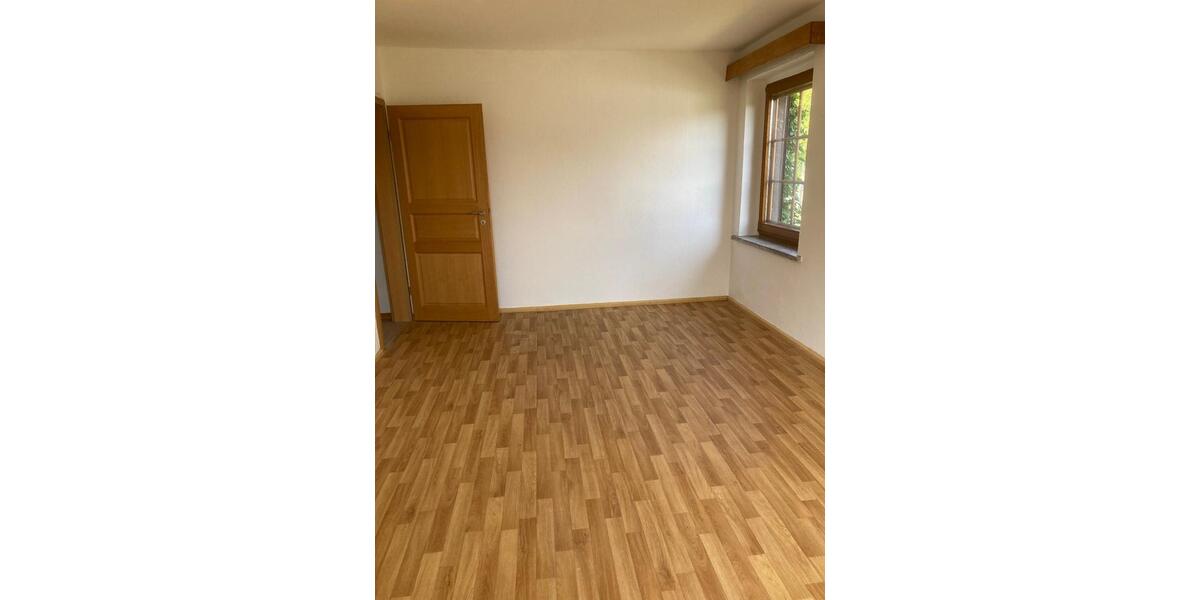Einfamilienhaus Liebenwalde - 4 Zimmer, 140 m&sup2;, 1.400&euro; | Angebot:25292071