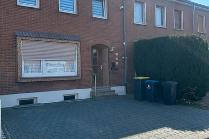 Haus Erkelenz - 5 Zimmer, 130 m&sup2;, 1.400&euro; | Angebot:25844197