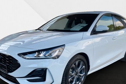 Ford Focus 7.650 km 25.780 € Deggendorf/Fischerdorf 94469