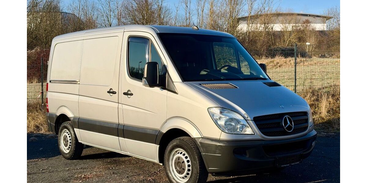 Mercedes-Benz Sprinter 196.000 km 8.700 &euro; Eisenach 99817