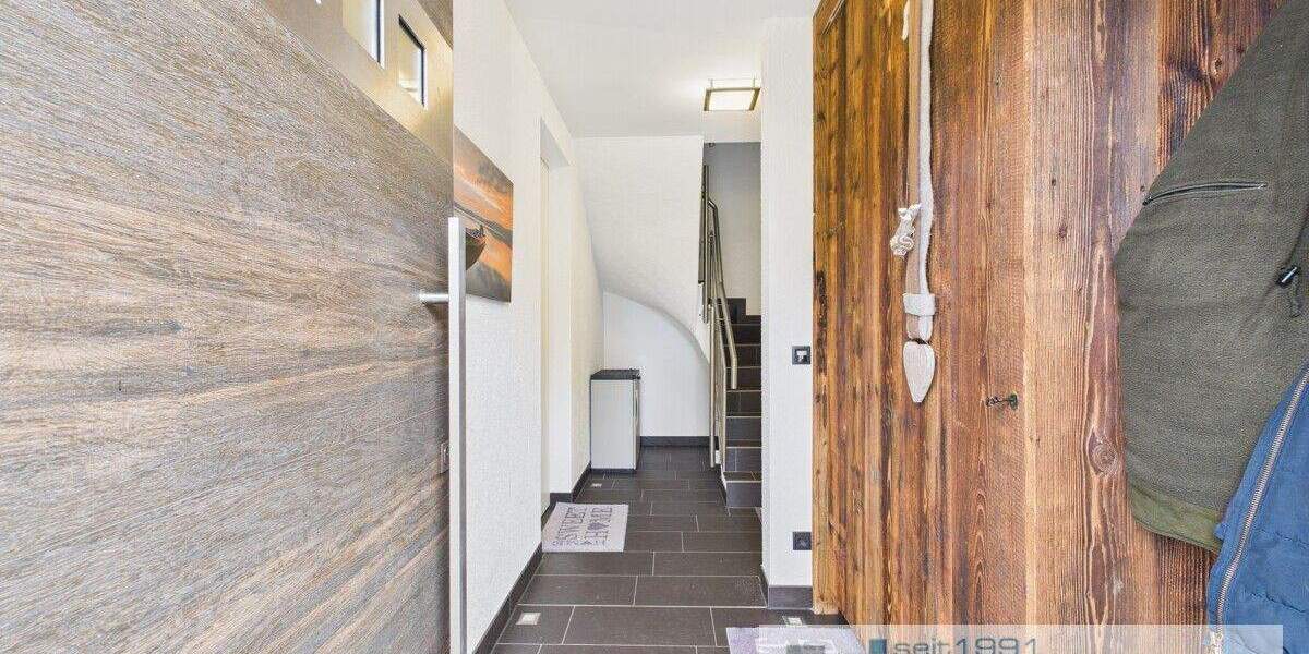 Einfamilienhaus Rechlin - 6 Zimmer, 330 m&sup2;, 1.350.000&euro; | Angebot:25665597