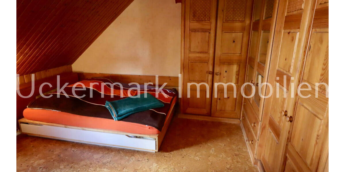 Mehrfamilienhaus, Wohnhaus Lychen - 7 Zimmer, 194 m&sup2;, 298.000&euro; | Angebot:25778922