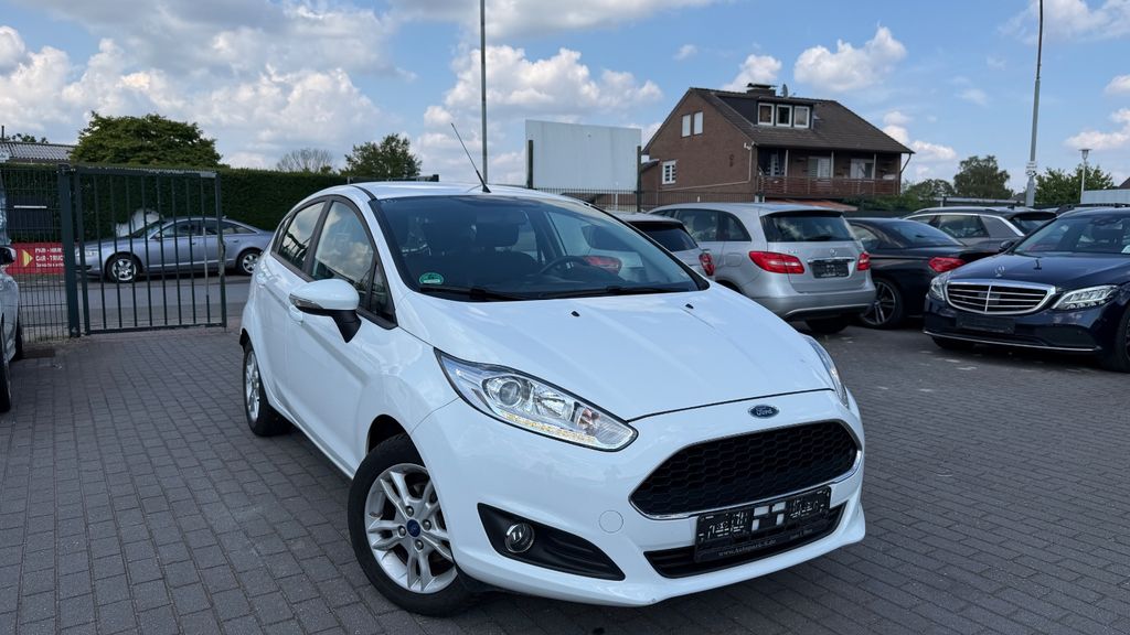Ford Fiesta 58.700 km 7.300 &euro; Gronau 48599
