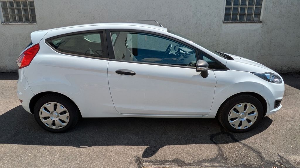 Ford Fiesta 107.800 km 4.500 &euro; Schwäbisch Gmünd 73527