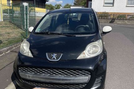 Peugeot 107 266.000 km 850 &euro; Altenstadt 63674