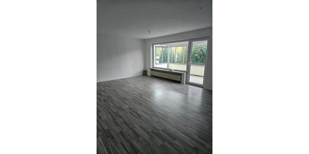 Erdgeschoßwohnung Lehrte - 3 Zimmer, 105 m&sup2;, 1.400&euro; | Angebot:26408247