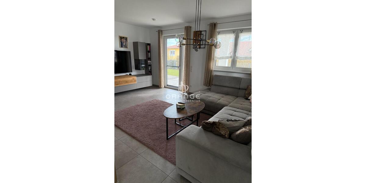 Einfamilienhaus Langquaid - 8 Zimmer, 260 m&sup2;, 2.000&euro; | Angebot:23861895