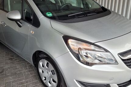 Opel Meriva 83.000 km 8.900 &euro; Berlin 12277