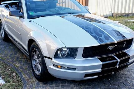 Ford Mustang 141.872 km 11.950 &euro; Forst (Lausitz) 03149