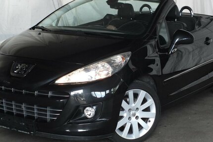 Peugeot 207 PLATINIUM LEDER KLIMAAUTOMATIK wenig Km 114.574 km 4.500 &euro; Köln 50858