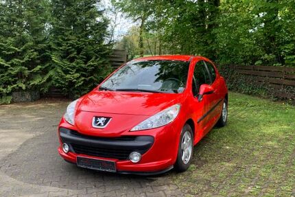 Peugeot 207 140.000 km 2.650 &euro; Bielefeld 33649