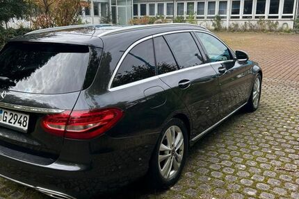 Mercedes-Benz C 300 82.000 km 23.800 € Badenweiler 79410