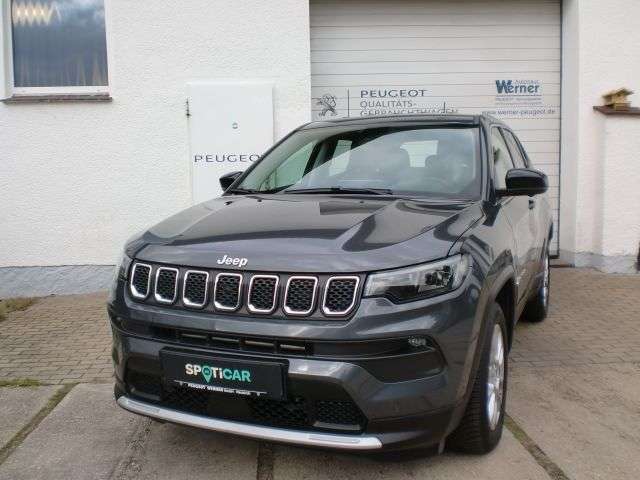 Jeep Compass 14.790 km 21.690 € Neukirch 01904