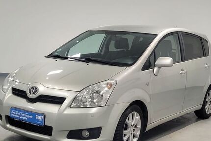 Toyota Corolla Verso 169.000 km 5.990 € Hamburg 22043