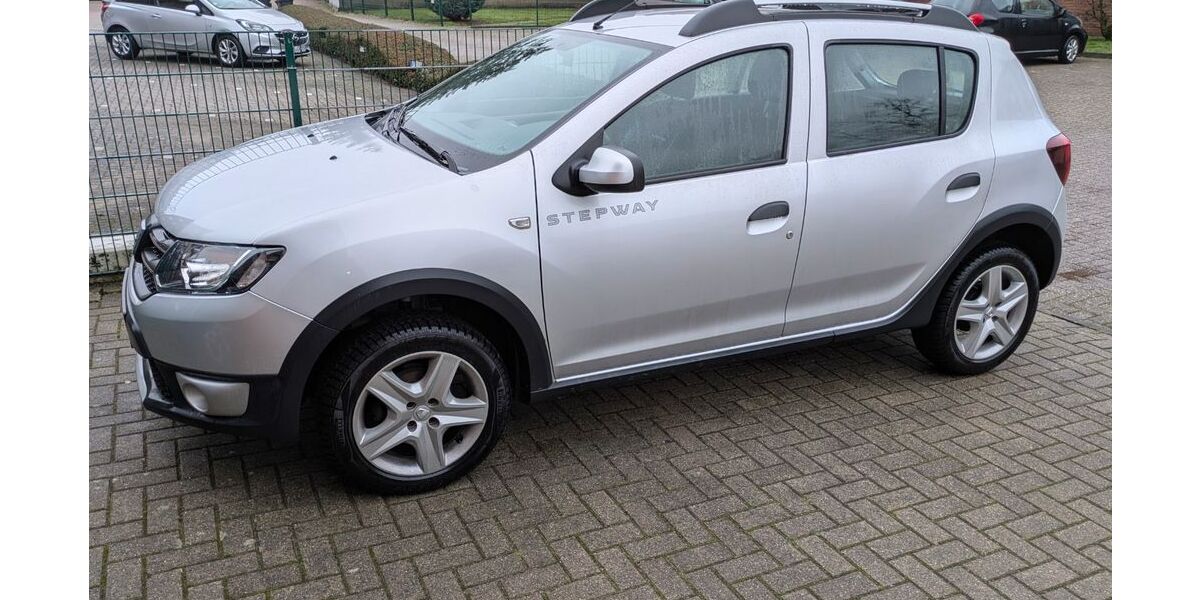 Dacia Sandero 144.000 km 5.300 &euro; Wesel 46485
