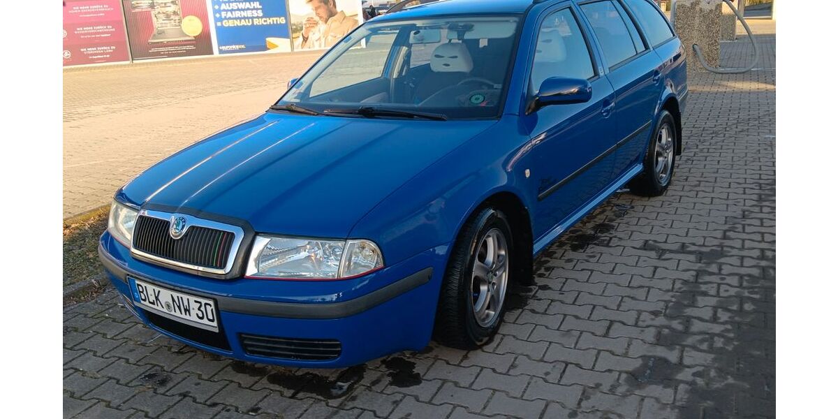 Skoda Octavia 246.450 km 2.350 &euro; Bad Kösen 06628