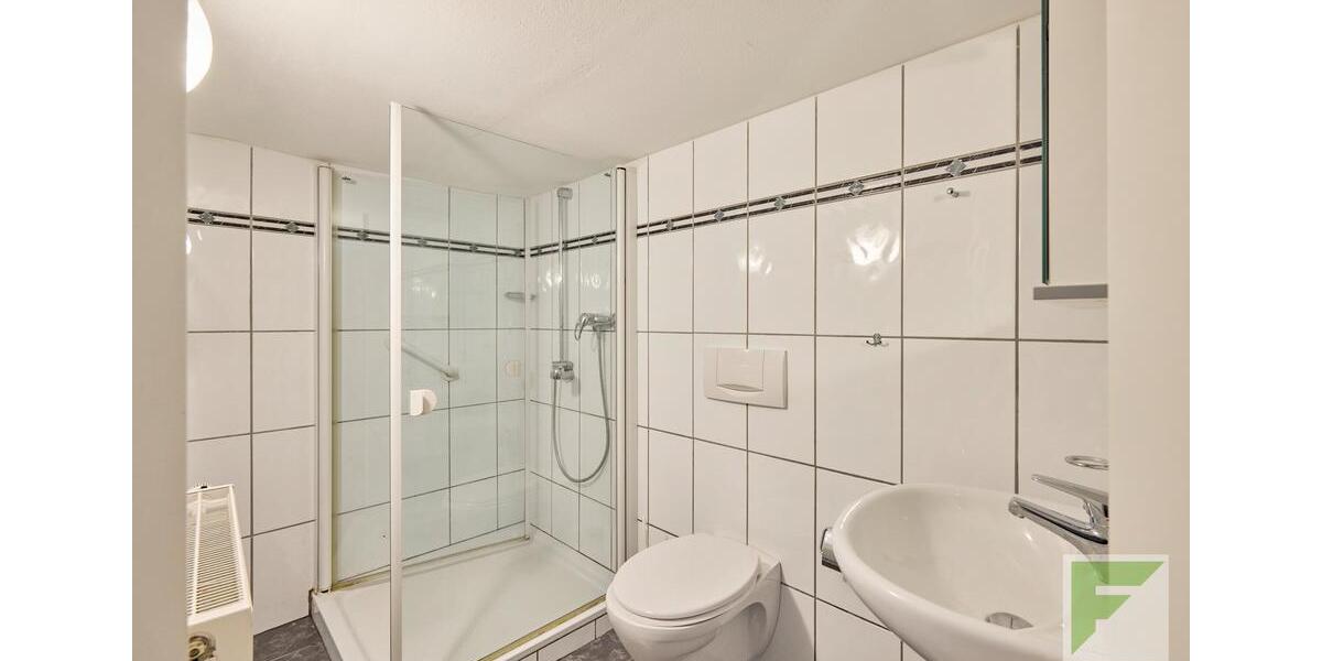 Großzügiges Einfamilienhaus mit Garage in Meschede-Grevenstein 5 zimmer