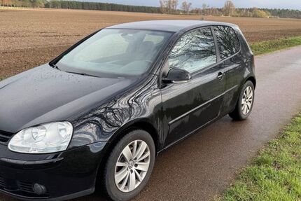 VW Golf 299.358 km 2.000 &euro; Zerbst 39261