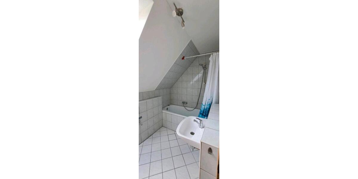 Dachgeschoßwohnung Eisfeld - 3 Zimmer, 65 m&sup2;, 650&euro; | Angebot:26449225