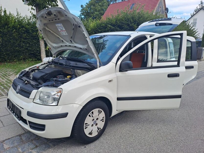 Fiat Panda 29.000 km 3.999 € München 81737