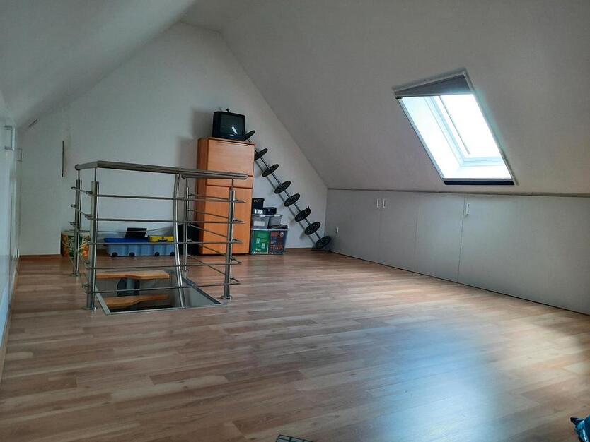 GEMÜTLICHE DOPPELHAUSHÄLFTE MIT KLEINEM GARTEN zimmer