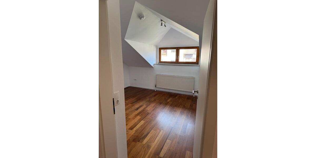 Etagenwohnung Salzweg - 3 Zimmer, 80 m&sup2;, 720&euro; | Angebot:26214615