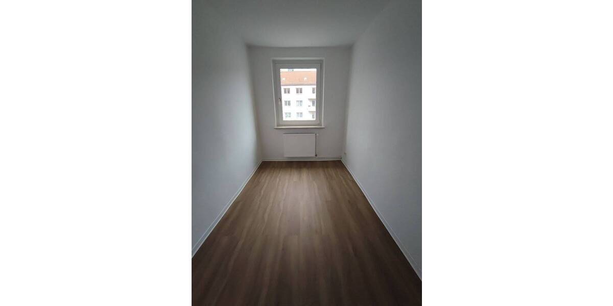 Etagenwohnung Merseburg Kötzschen - 3 Zimmer, 58 m&sup2;, 379&euro; | Angebot:26879186