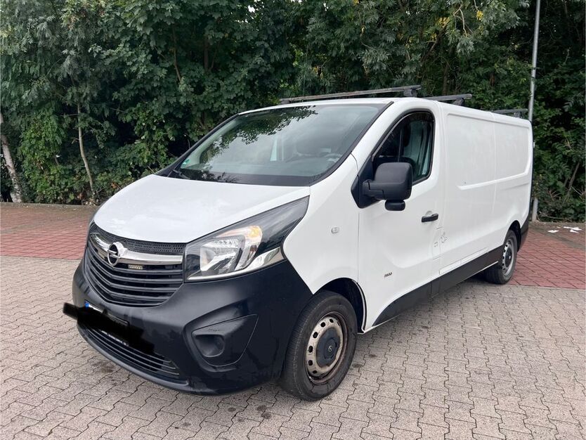 Opel Vivaro 218.000 km 7.200 € Osterode 37520