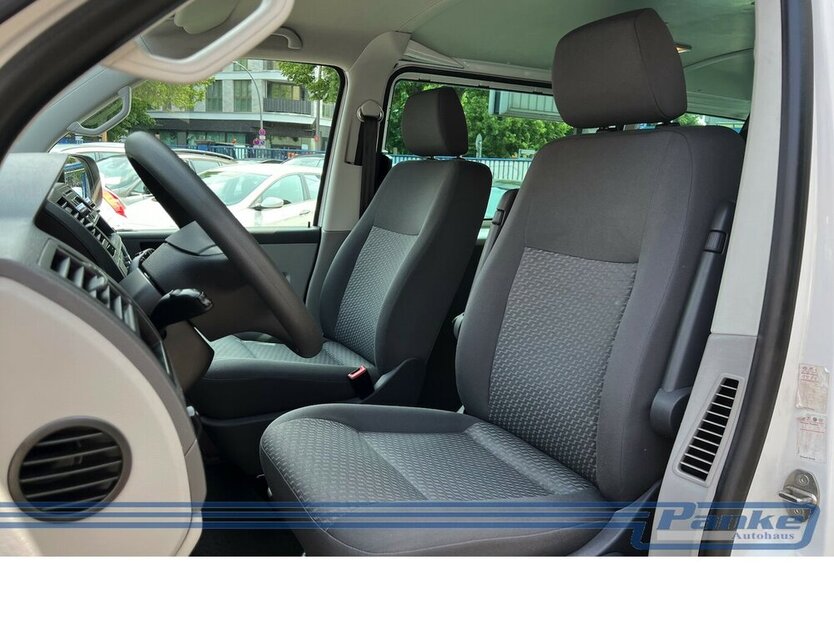 VW T5 Transporter Kombi 1. Hand 8 sitzer 169.000 km 14.990 € Berlin 13187