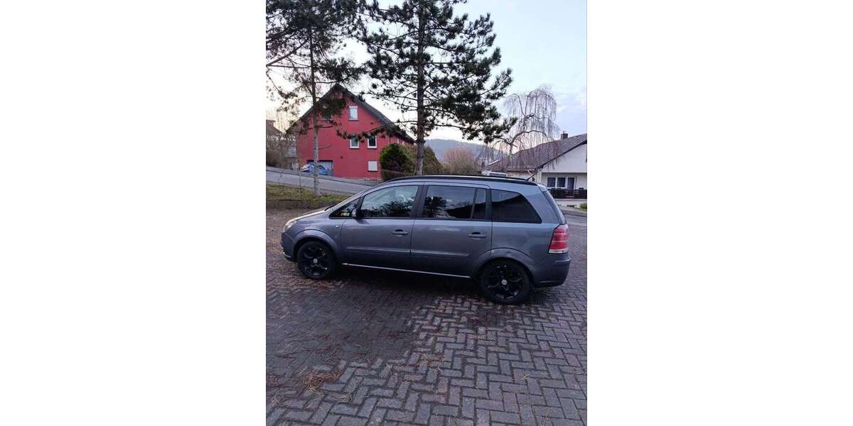 Opel Zafira 281.000 km 1.000 &euro; Battenberg (Eder) 35088