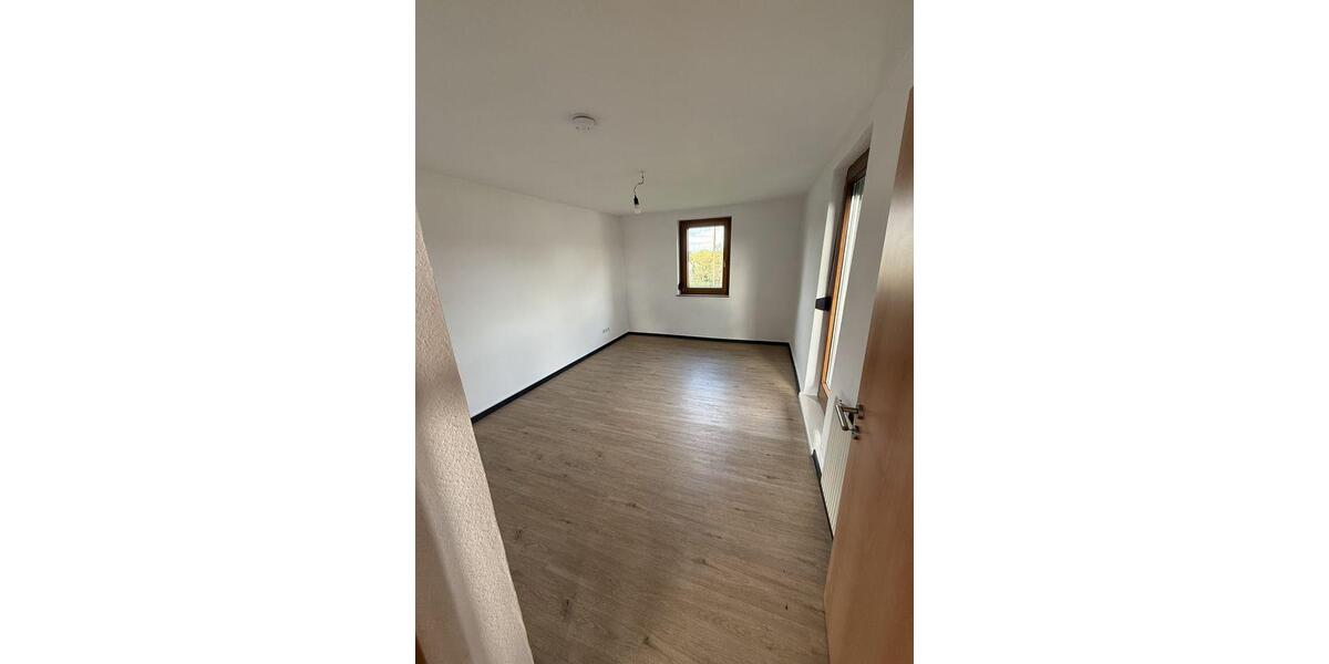 Maisonettenwohnung Münsingen - 6.5 Zimmer, 184 m&sup2;, 1.350&euro; | Angebot:26341207