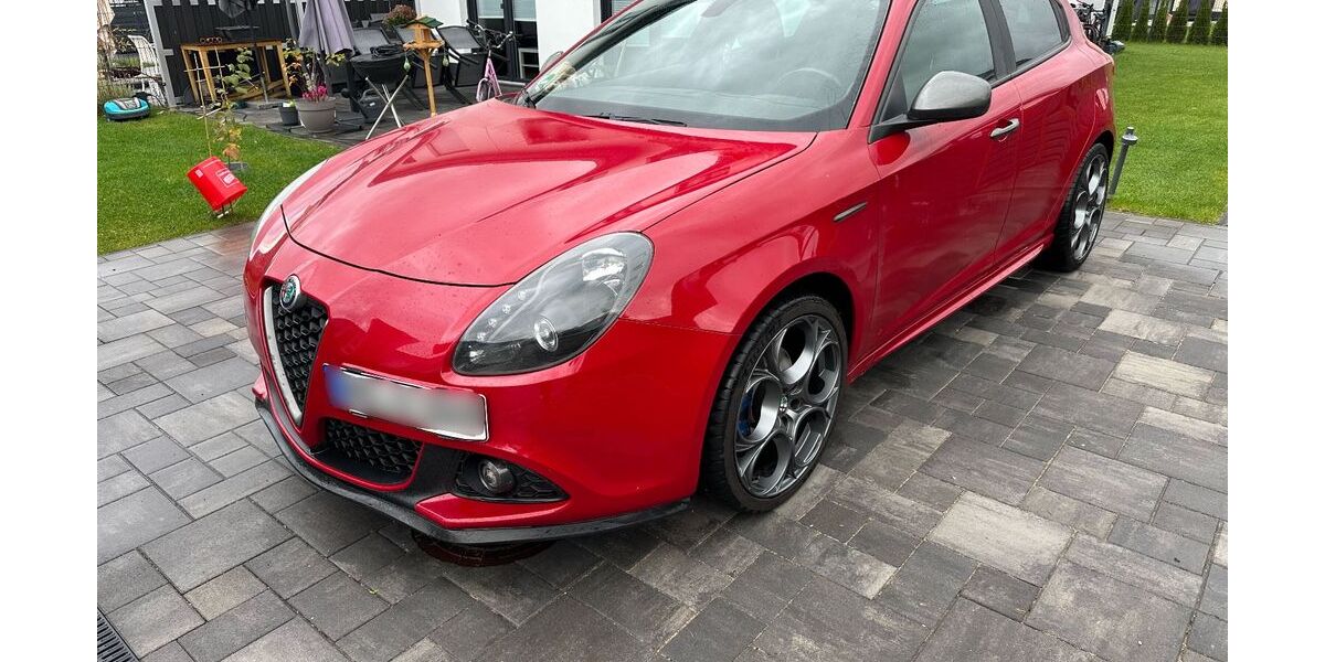 Alfa Romeo Giulietta 92.300 km 13.200 &euro; Biederitz 39175