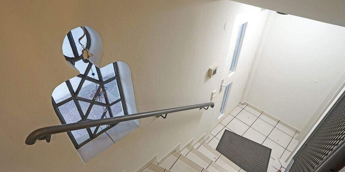 Etagenwohnung Zierenberg - 4 Zimmer, 98 m&sup2;, 139.000&euro; | Angebot:25668401
