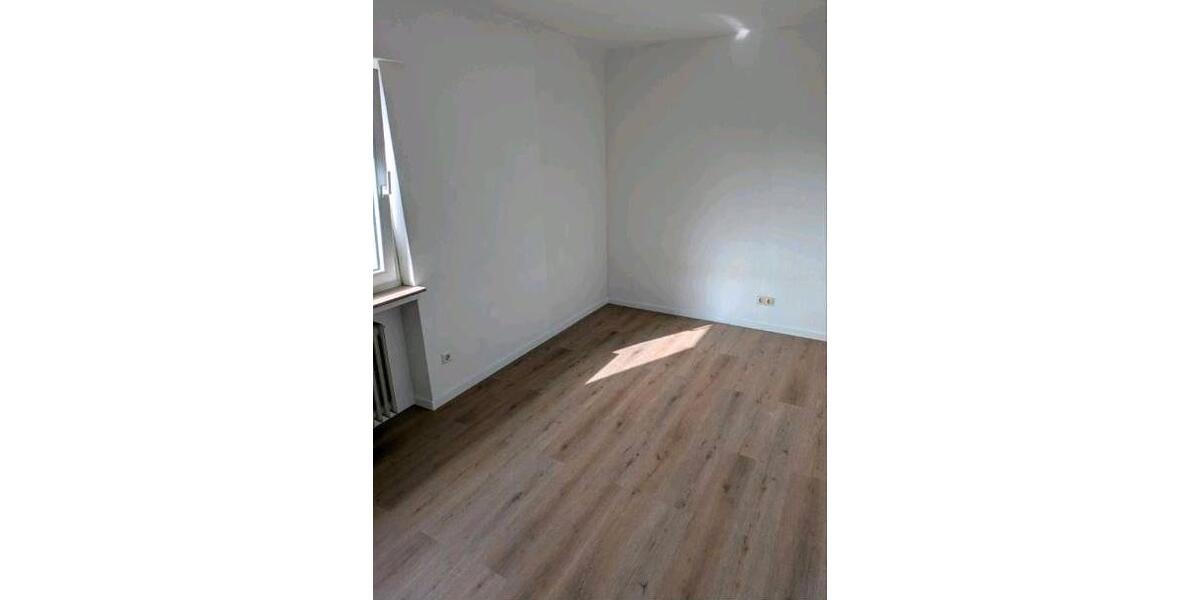 Etagenwohnung Werdohl - 3 Zimmer, 84 m&sup2;, 650&euro; | Angebot:26382961