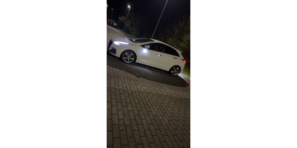 Hyundai i30 166.280 km 9.500 &euro; Weißenburg 91781