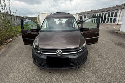 VW Caddy 147.250 km 11.500 &euro; Emmendingen 79312
