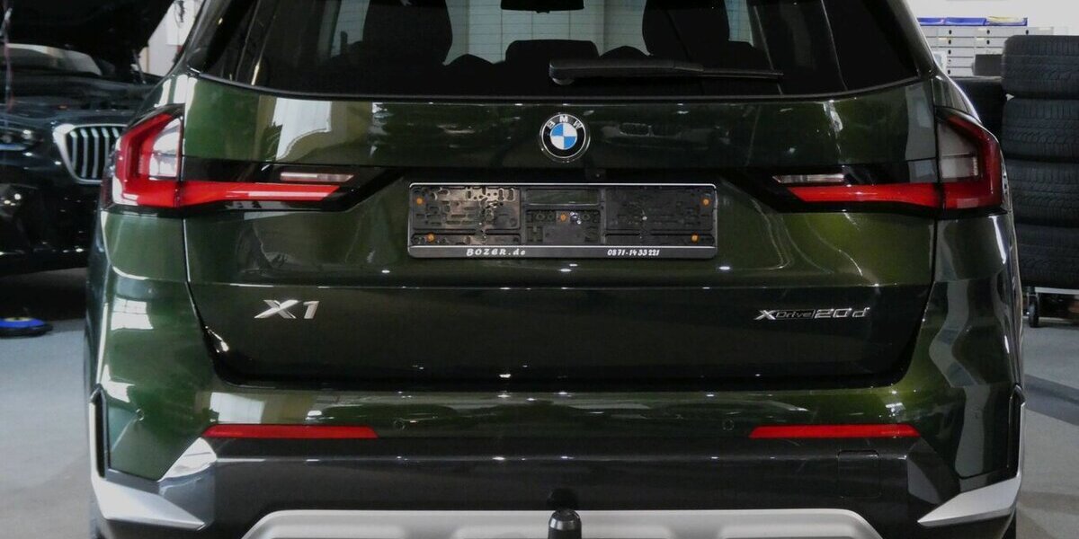 BMW X1 20d xDrive x-Line AHK,360°,HUD,Ledersportsitze 21.200 km 41.990 &euro; Landshut 84030
