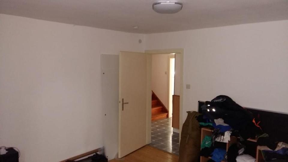 Dachgeschoßwohnung Mehren - 4 Zimmer, 99 m&sup2;, 500&euro; | Angebot:26177150
