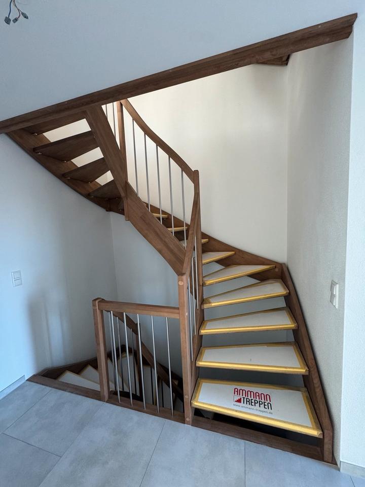 Prov.frei Neubau DHH mit Keller Garage Stellplatz zimmer