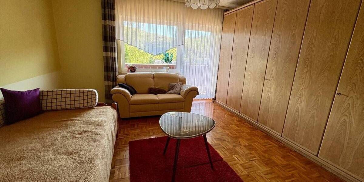 Einfamilienhaus Dillenburg Nanzenbach - 8 Zimmer, 175 m&sup2;, 335.000&euro; | Angebot:26778532