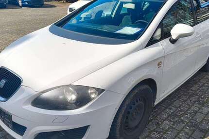 Seat Leon 177.354 km 2.490 &euro; Fulda 36043