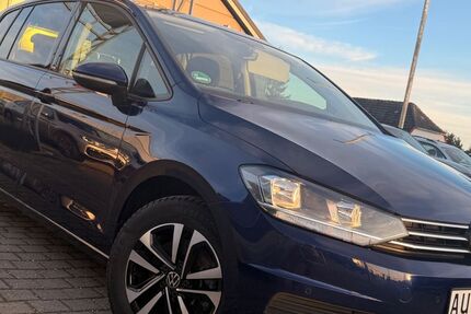 VW Touran 104.000 km 21.719 &euro; Stepenitztal 23936