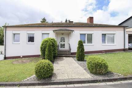 Haus Bitburg - 7 Zimmer, 282 m&sup2;, 560.000&euro; | Angebot:27252050