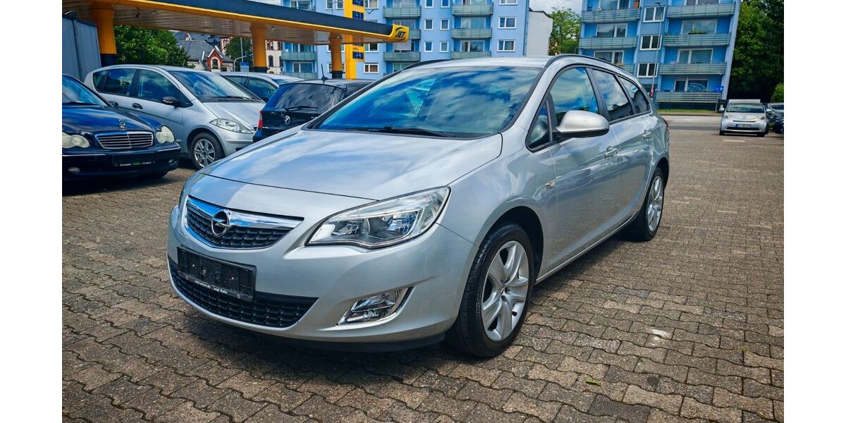 Opel Astra 136.000 km 5.200 &euro; Wiesbaden 65187