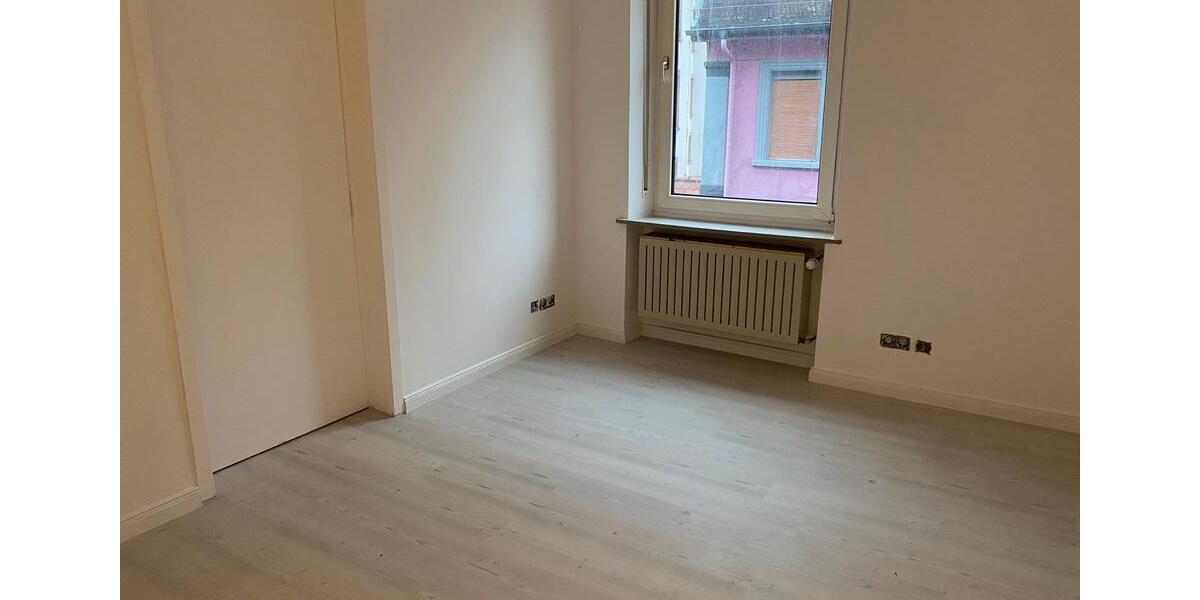 Etagenwohnung Pirmasens - 2 Zimmer, 50 m&sup2;, 390&euro; | Angebot:26326911