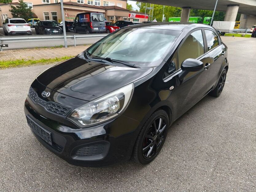 Kia Rio 139.435 km 4.990 € Passau 94036