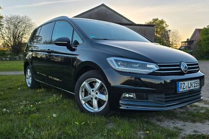 VW Touran 110.400 km 17.800 &euro; Schwarzenbek 21493