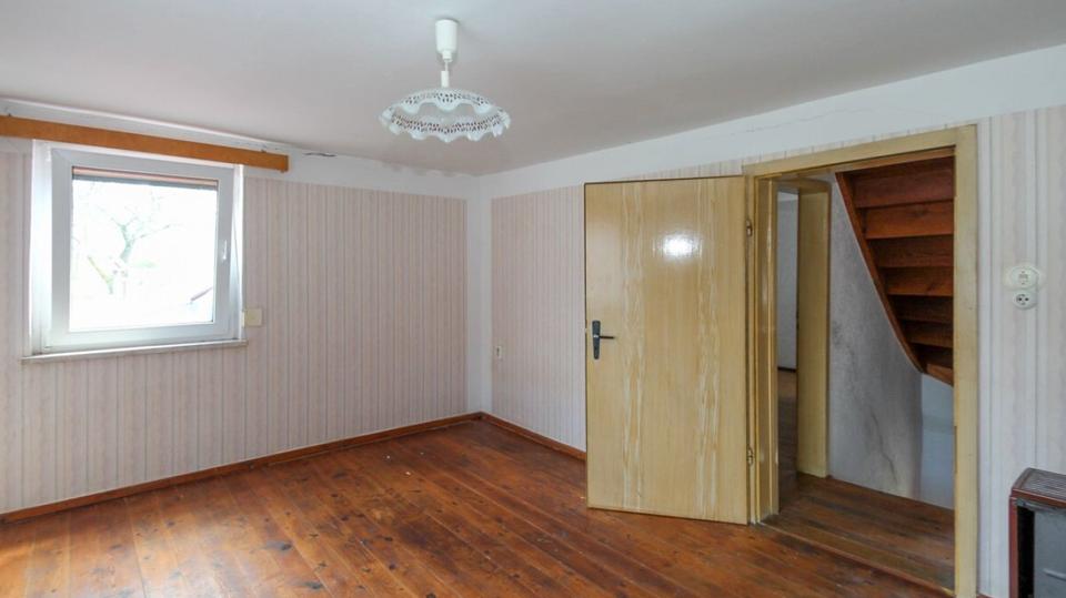 Einfamilienhaus Kaltennordheim - 3.5 Zimmer, 105 m&sup2;, 65.000&euro; | Angebot:26918719